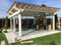 Заказать остекление беседки